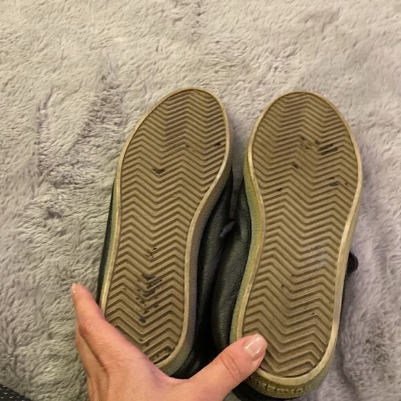 Burberry leather ( shearling inside) sneakers, size 7 - Picture 9 of 9